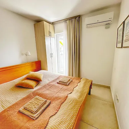 Melassy Penthouse 아파트