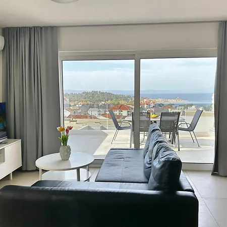 Melassy Penthouse 마카르스카