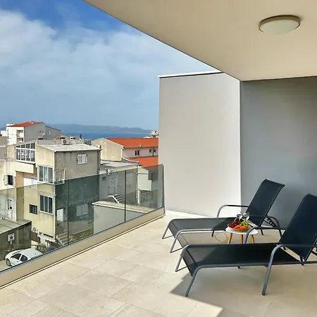 Melassy Penthouse