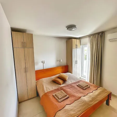 아파트 Melassy Penthouse *