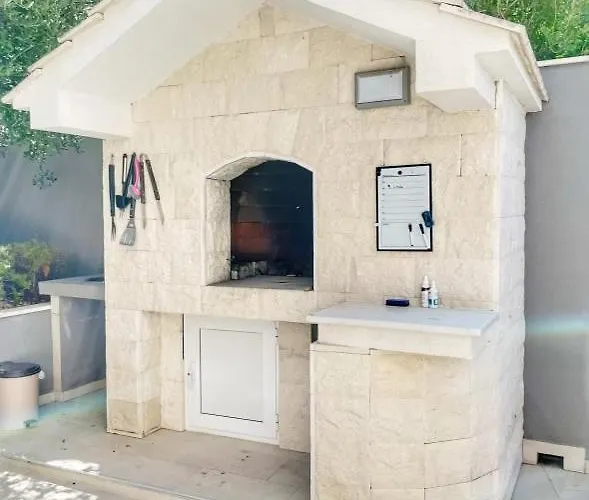 Daire Melassy Penthouse Makarska